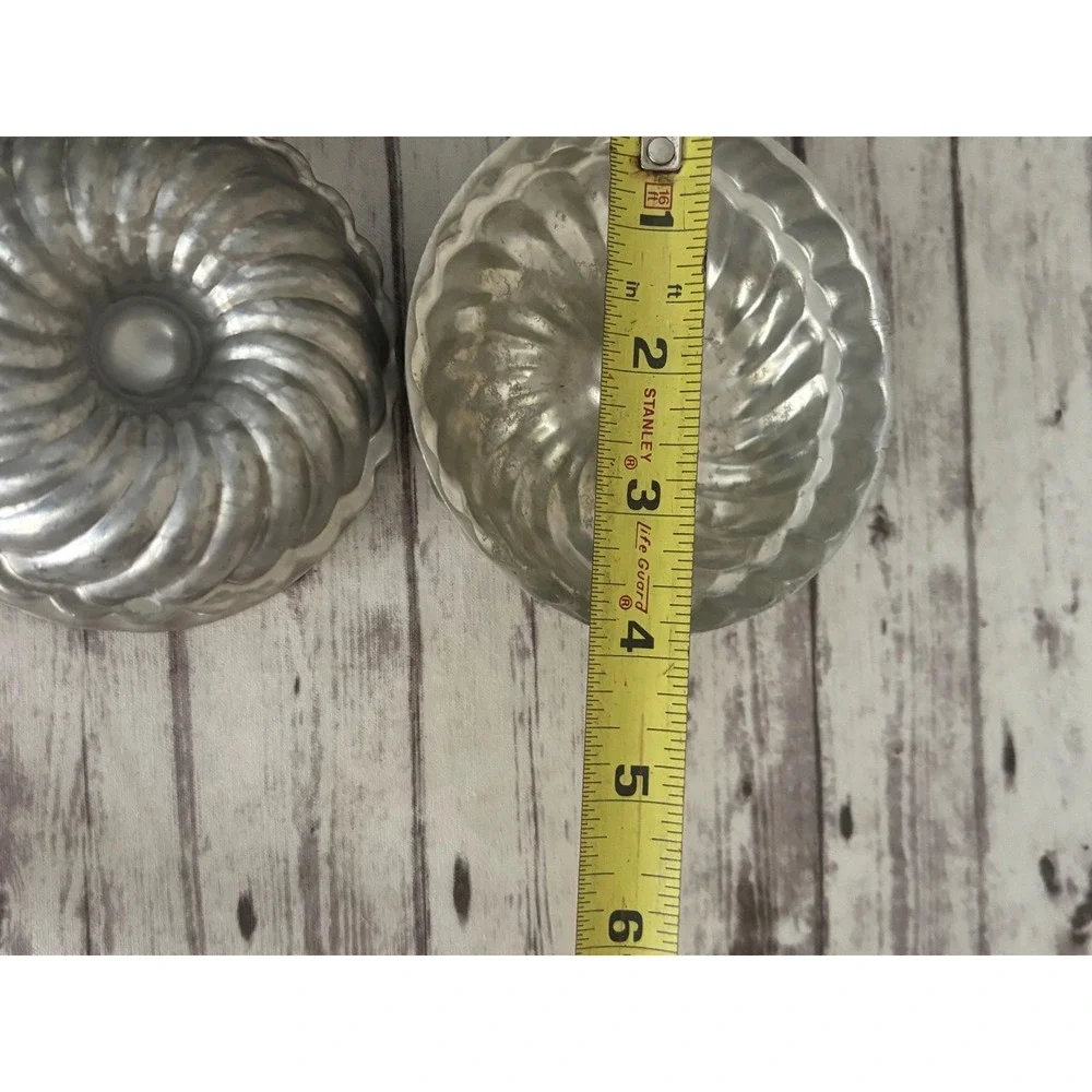 Vintage Lot of 8 Aluminum Silver Metal Jello Individual Dessert Molds Decor